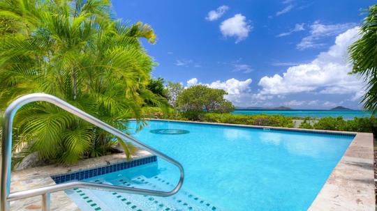 Sea Fans Private Pool 
