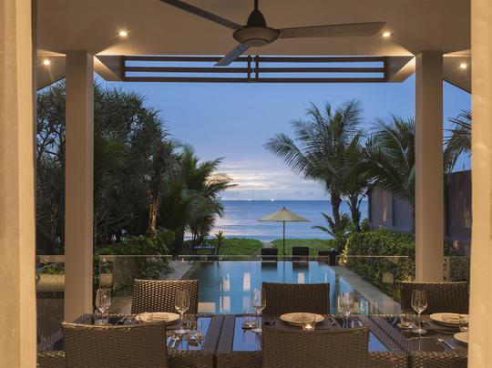 Infinity Blue Phuket Dining 1