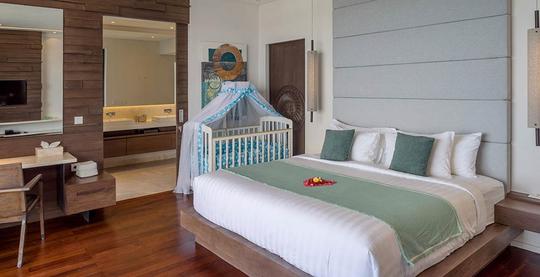 Grand Cliff Nasu Dua Master Bedroom 